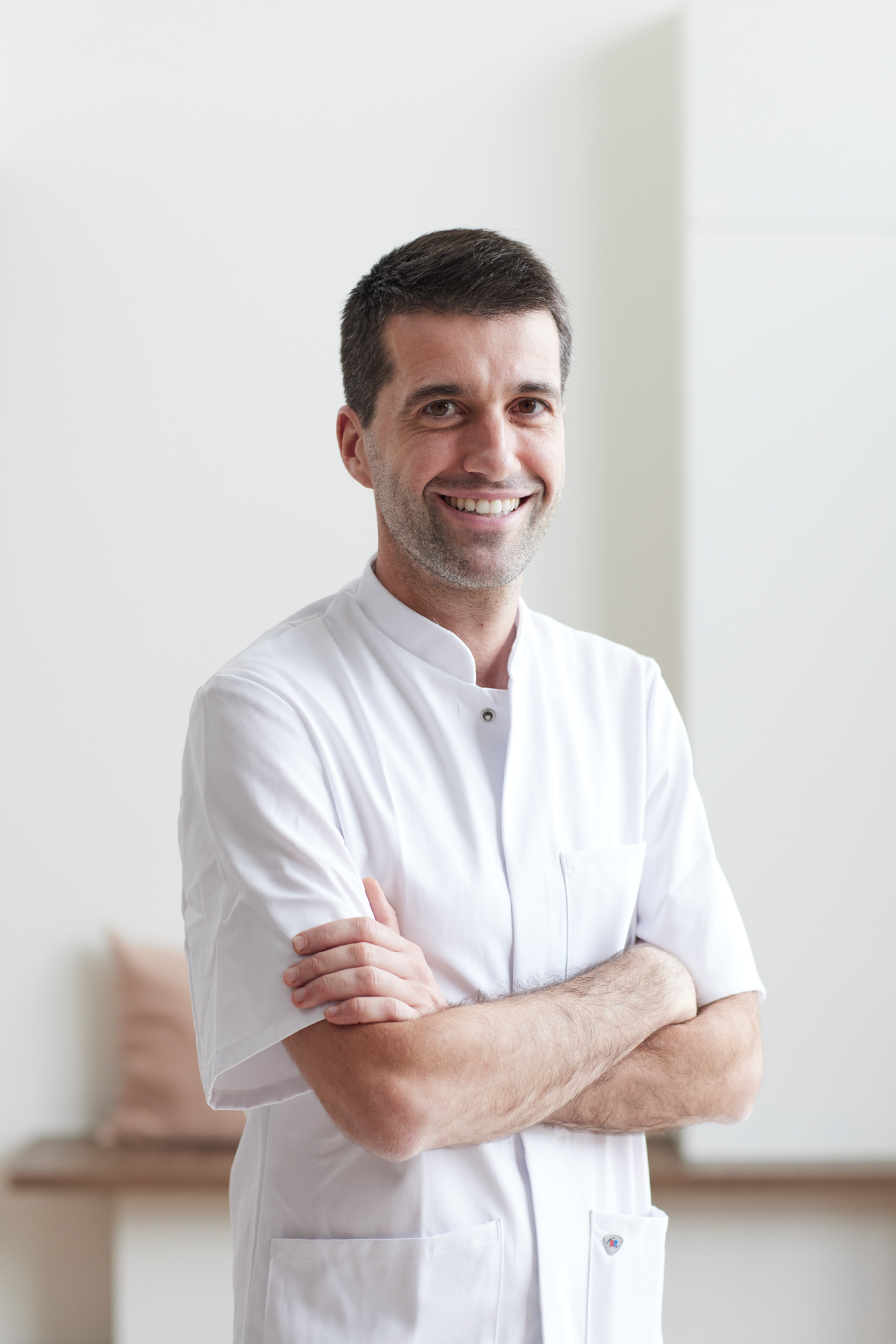 Dr. Roel De Smet is een erkend & ervaren esthetisch arts in The Clinic